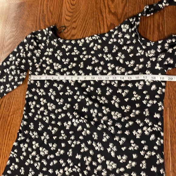 LEWIT one / cold shoulder bow detail long sleeve blouse stretch silk black wht S - Picture 13 of 16